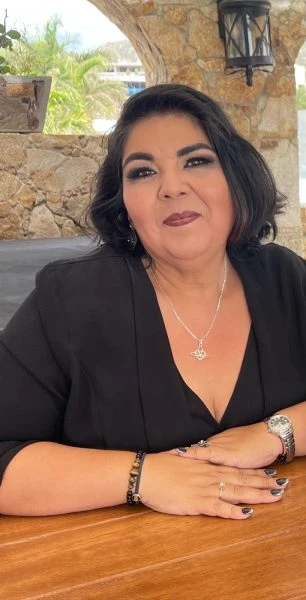 Meet Elizabeth Chavez – Real Estate Professional and Cabo Expert.